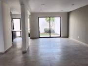 Rento hermosa casa Fracc Sierra Nogal $21,000.00 inc. mtto