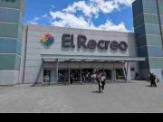 Rento Hermoso Local en el Centro Comercial el Recreo en...