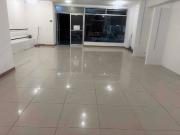 RENTO LOCAL COMERCIAL 87m2 EN AV. CATALINA ALDAS