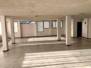 Rento local de 220 m2 en espacio sin divisiones, ubicado...