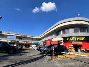 Rento local en Av. Santa Margarita