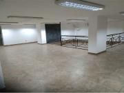 RENTO LOCAL EN SUBSUELO 120M LA MARISCAL