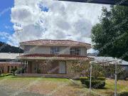 RENTO O ARRIENDO CASA EN CHALLUABAMBA SIN MUEBLES
