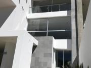 Rento o vendo impecable residencia en Zona Esmeralda