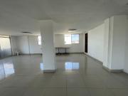 Oficina de renta en la Avenida Los shyris, Quito, Ecuador