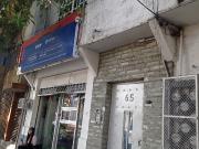 RENTO OFICINA 18M2 SOBRE AV, ROBLES DOMINGUEZ A 3 CALLES...