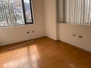 Oficina de 100 m2 de Arriendo en la Av. Colón, Quito,...