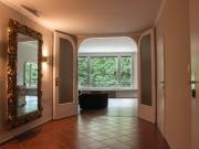 Repräsentative Balkonwohnung im Botschaftsviertel nahe...