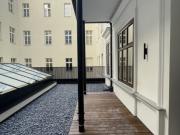 Repräsentative Bürofläche mit Terrasse beim Rathaus