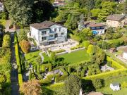 Repräsentative Residenz in einer Wohngegend