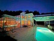 Repräsentative Villa mit Wellnessoase in zentraler Lage