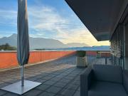 Repräsentatives Penthouse Büro mit Terrasse in Top...