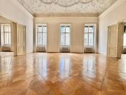 REPRÄSENTATIVES STILALTBAUBÜRO/ATELIER MIT FREIFLÄCHE