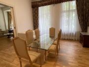 Representative temporary accommodation, Repräsentatives...