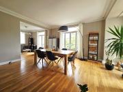 REPUBLIQUE Grande maison familiale