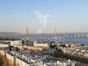 Requintado T1 com vistas deslumbrantes sobre o rio Tejo