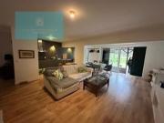 Rés do Chão T2+1 Remodelado para Venda no Condominio da...