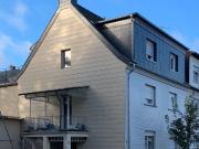 RESERVIERT! Doppelhaushälfte mit 3 Wohneinheiten in...