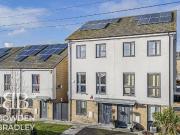 Reservoir Way, Ilford IG6, 4 bed town house to rent,...