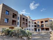 RÉSIDENCE HAUT STANDING « LES PIEDS DANS L’EAU » à...