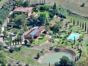 Villa in vendita a Pomarance in Ottimo composto da 40vani