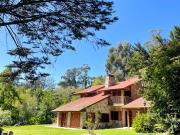 Residencia 5 ambientes sobre parcela de 1600 m² en la...