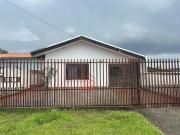 Residência à venda em Curitiba PR: 4 quartos, 2 salas, 2...