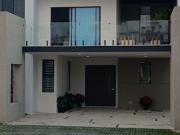 RESIDENCIA ACABADOS DE LUJO LISTA PARA HABITAR!