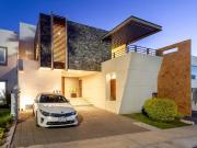 Residencia Amueblada en Alquiler en Cumbres del Lago,...