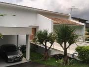 Residência Charmosa 3DORMS/1SUÍTE Área Verde Privativa –...