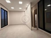 • Residência clássica térrea de alto padrão • 300m² de...