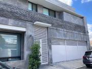Residencia Completamente Amueblada En el Corazón de la...