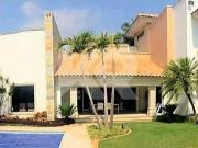 RESIDENCIA CON ACABADOS LUXURY DE 5 RECAMARAS ALBERCA,...