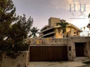 Residencia con alberca en Bugambilias 2da Sección Precio...