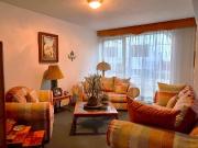 Residencia con gran proyecto arquitectónico en calle...