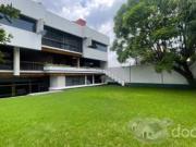 RESIDENCIA CON JARDIN EN CIRCUITO NOVELISTAS SATELITE