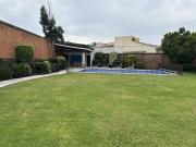 Residencia con Jardín y Alberca en Privada La Herradura,...