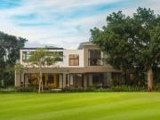 Residencia con jardin y alberca privada en residencial...