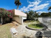 Residencia con ubicación privilegiada sobre la Av. Rogers