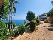 RESIDENCIA CON VISTA AL MAR