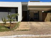 Residência Contemporânea com 4 Quartos, 2 Suítes e...