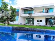 Residencia de Alta Gama con Alberca, Cancha de Tenis y...