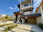 Residência de alto padrão com 4 suítes e 4 vagas de...