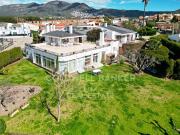 Residencia de alto standing con jardín, spa y alta...