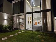 RESIDENCIA DE AUTOR, CASA EN VENTA 4 RECAMARAS EN LA...