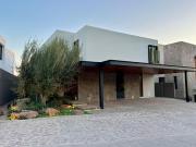 RESIDENCIA DE AUTOR CON ACABADOS PREMIUM ALTOZANO