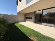 Residencia de Autor en Venta en Altozano, 4 Rec?maras,...