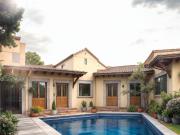 Residencia de Autor en Villas del Mes?n, 1,000 m2 6...