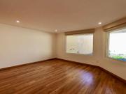 Residencia de Autor Totalmente Remodelada con Jardín...