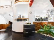 Residencia de estilo contemporáneo, con diseño...